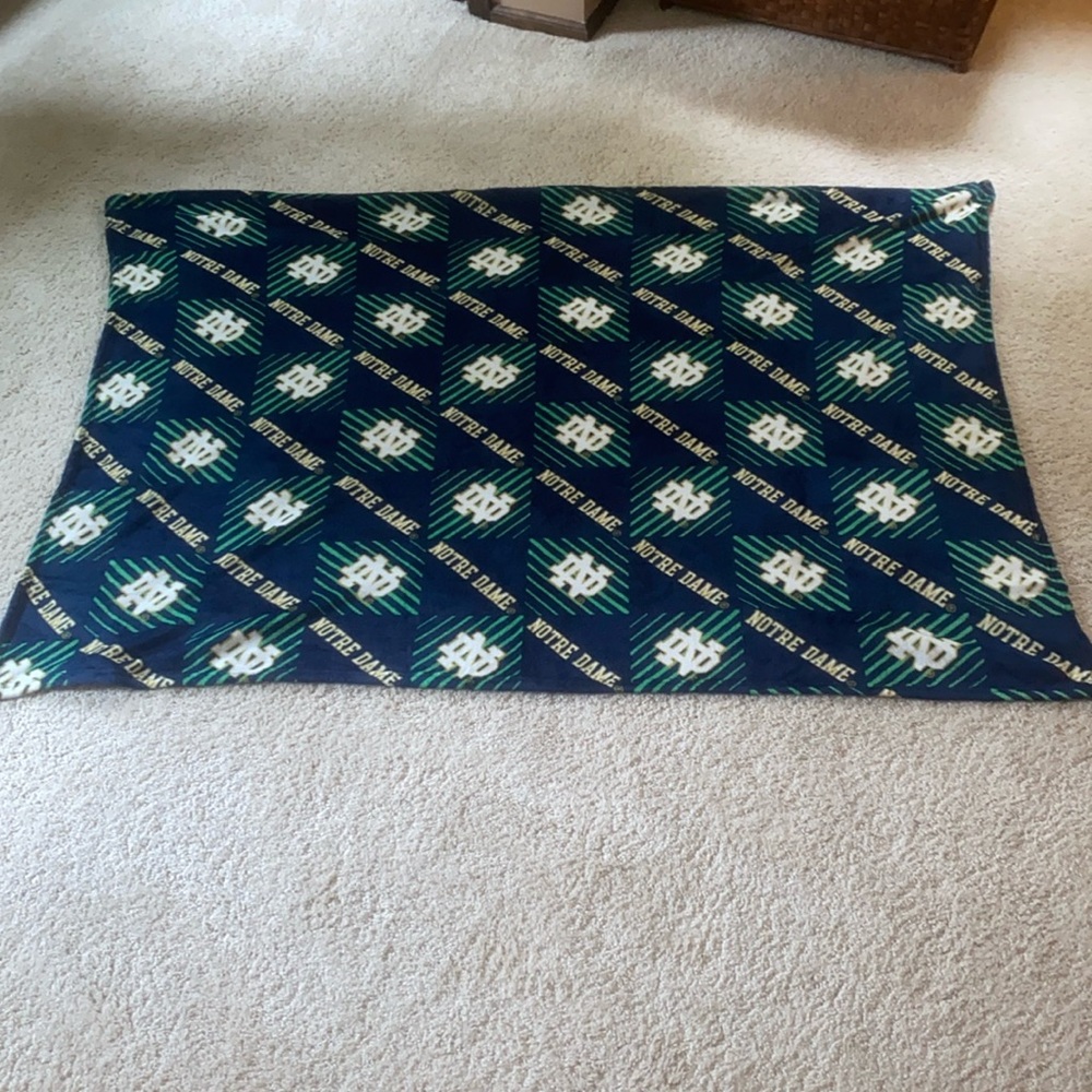 Notre Dame Fuzzy Blanket New without Tags